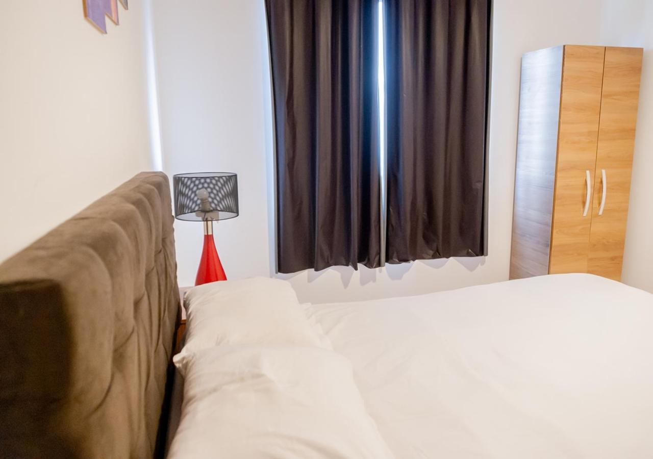 Rental Palhoca- Acomodacoes Residenciais ภายนอก รูปภาพ