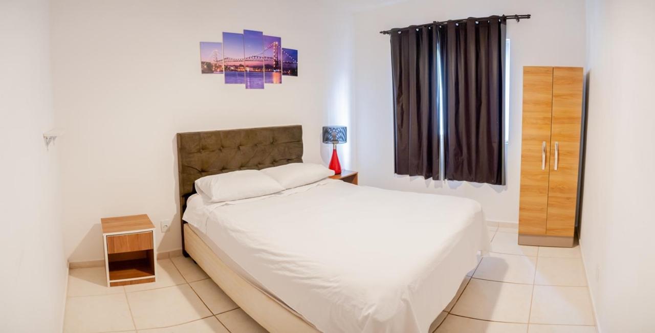 Rental Palhoca- Acomodacoes Residenciais ภายนอก รูปภาพ